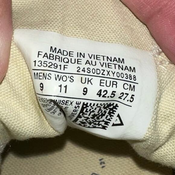 Converse Chuck Taylor All Star Classic Gray Low-Top Unisex Sneaker Canvas M9/W11 - Picture 6 of 7